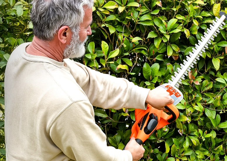 How This Hedge Trimmer Saves Time and Energy