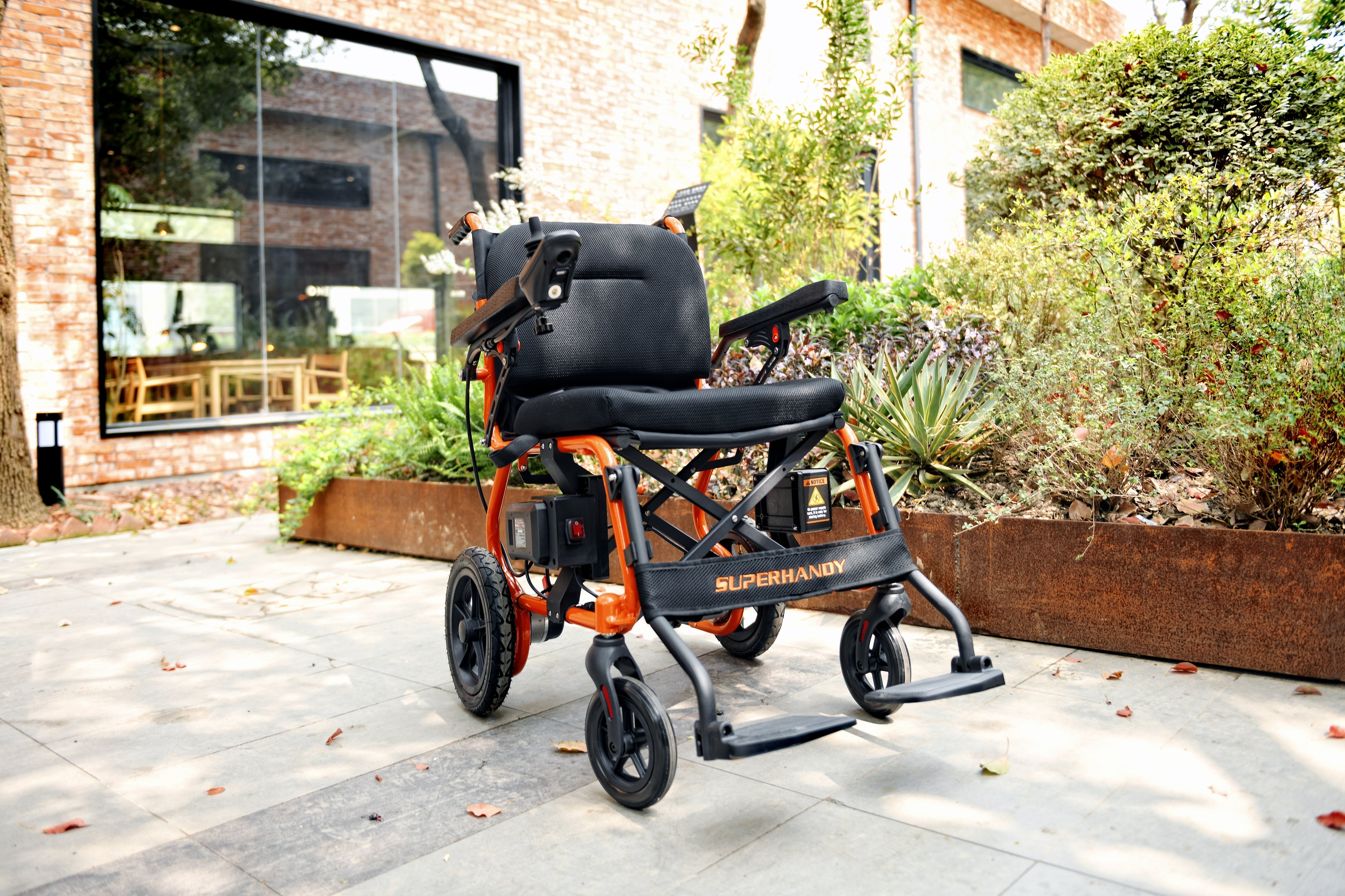 Choosing the Right Wheelchair for Comfort and Mobility